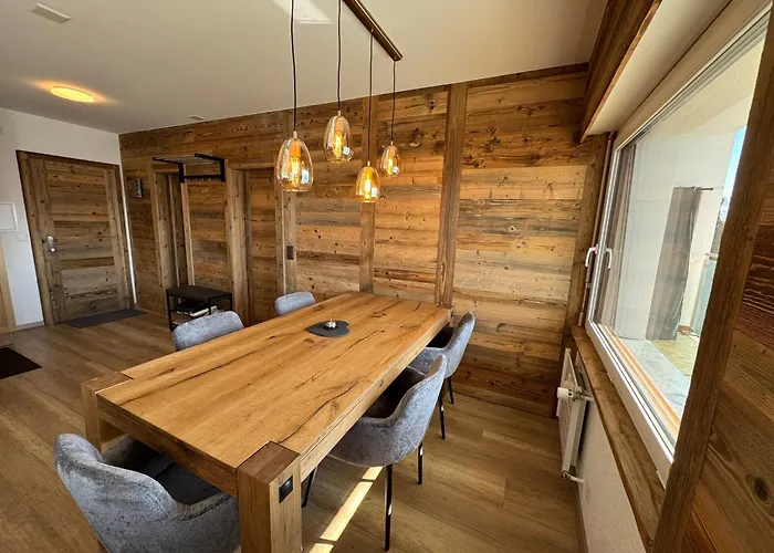 Bellavista 51 公寓 *